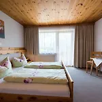 Ferienpension Steiner Casa de hóspedes 3*