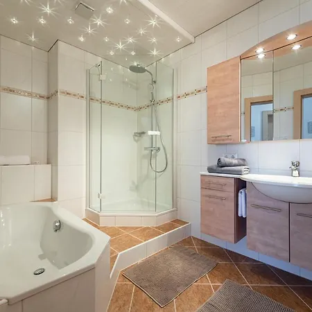 Ferienpension Steiner 招待所 3*