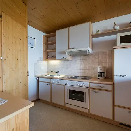 Ferienpension Steiner 招待所 3*